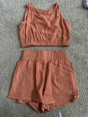 Amazon Women Shorts Two-Piece Crop Top Set in Rust